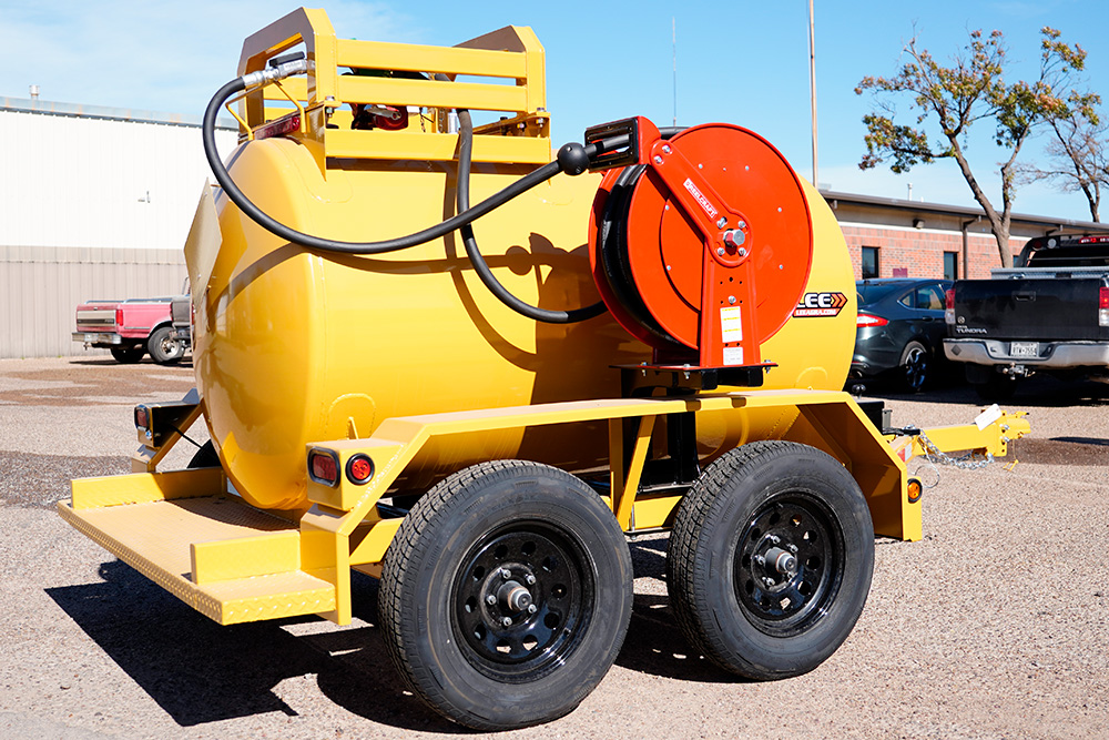LS-LEE>> D.O.T. 500 Diesel Fuel Trailer. 50ft. Reel. Digital Meter. Yellow.
