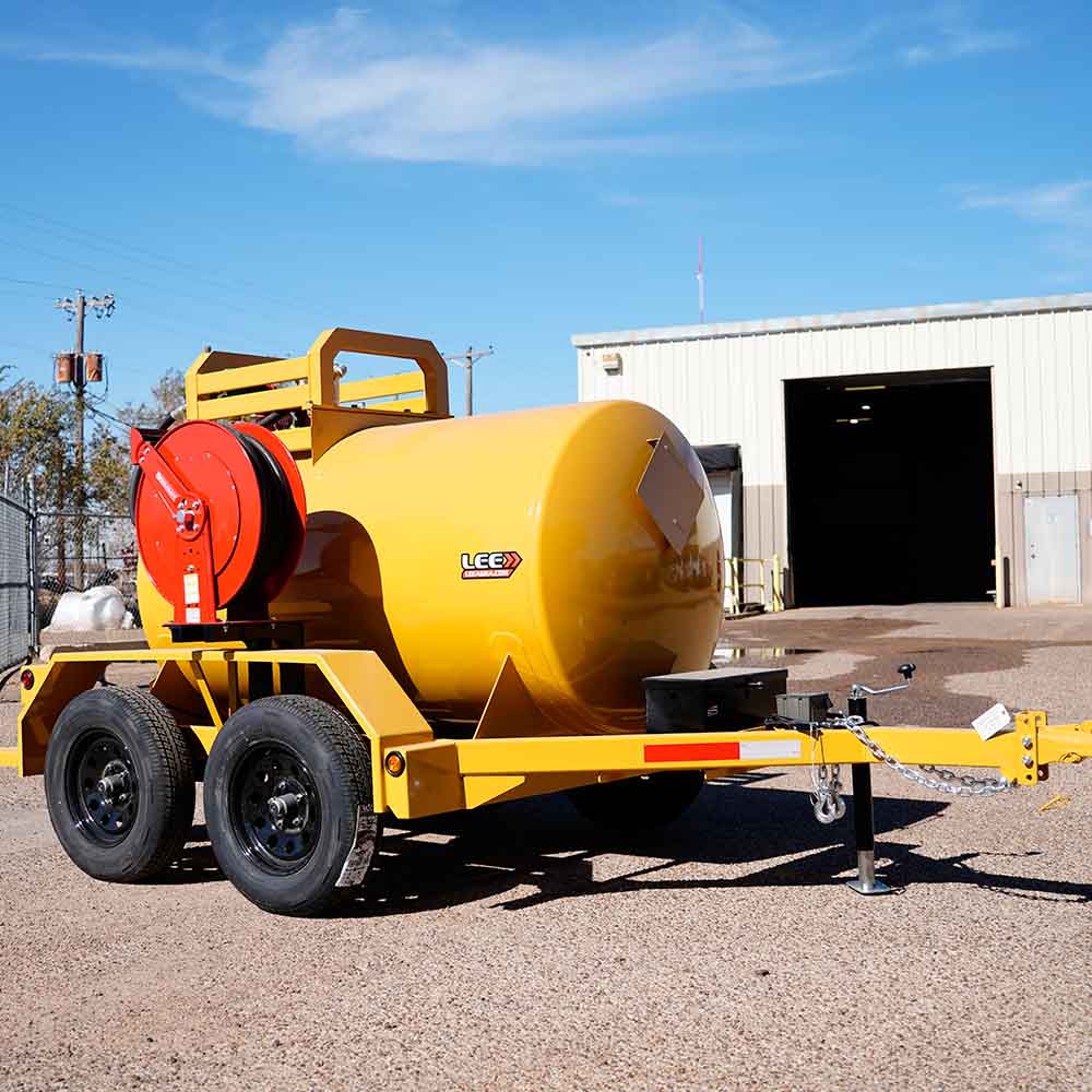 LS-LEE>> D.O.T. 500 Diesel Fuel Trailer. 50ft. Reel. Digital Meter. Yellow.